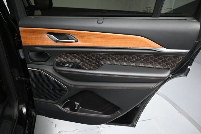 2021 Jeep Grand Cherokee L Summit