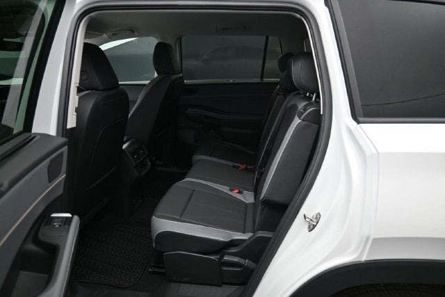 2027 Volkswagen Atlas SE