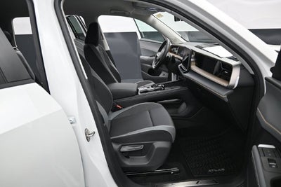2027 Volkswagen Atlas SE