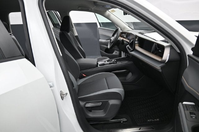 2027 Volkswagen Atlas SE