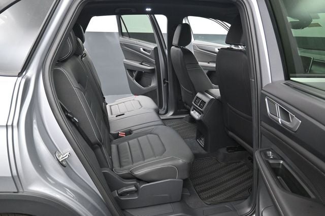 2026 Volkswagen Atlas Cross Sport SEL R-Line Black