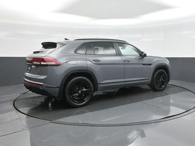 2026 Volkswagen Atlas Cross Sport 2.0T SEL R-Line Black