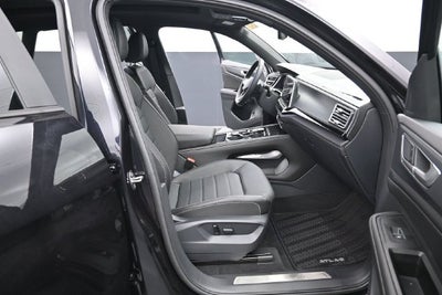 2026 Volkswagen Atlas Cross Sport SEL R-Line Black
