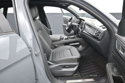 2026 Volkswagen Atlas Cross Sport SEL R-Line Black
