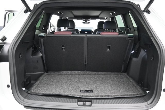 2027 Volkswagen Atlas SEL Premium R-Line