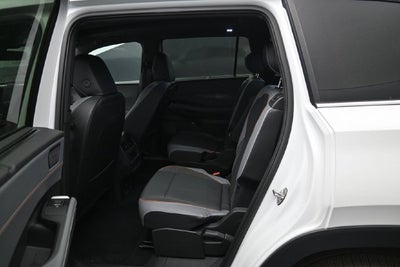 2027 Volkswagen Atlas SEL Premium R-Line