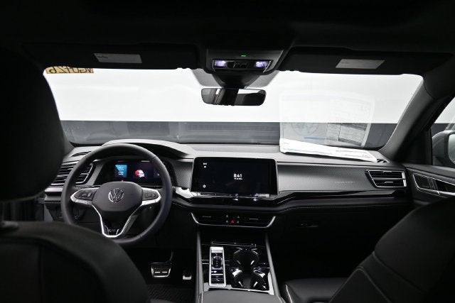 2026 Volkswagen Atlas Cross Sport SEL Premium R-Line