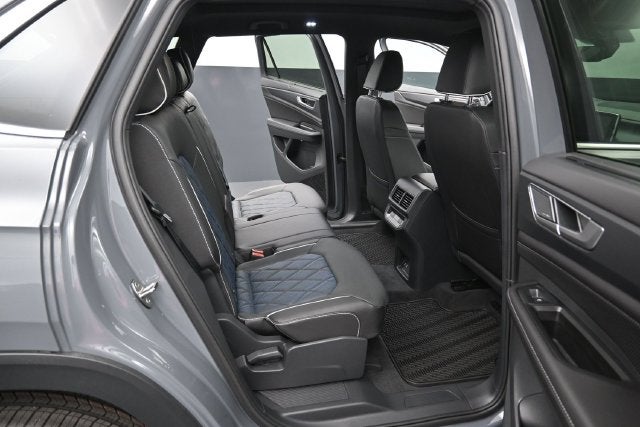 2026 Volkswagen Atlas Cross Sport SEL Premium R-Line