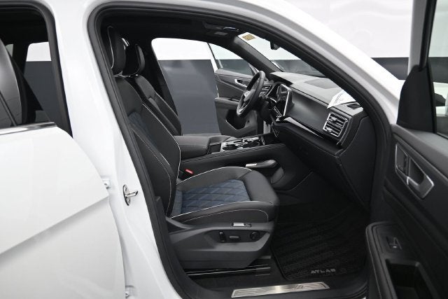 2026 Volkswagen Atlas Cross Sport SEL Premium R-Line