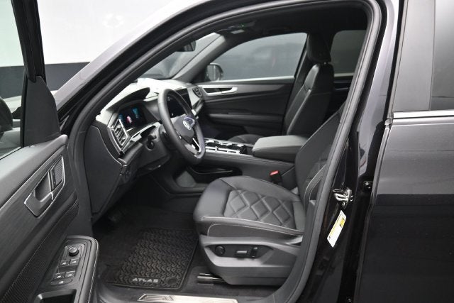 2026 Volkswagen Atlas Cross Sport SE w/Technology