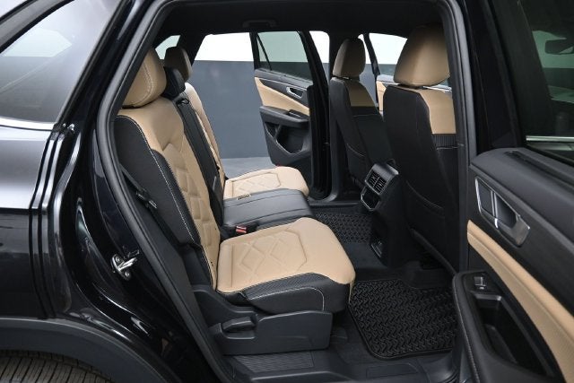 2026 Volkswagen Atlas Cross Sport SE w/Technology
