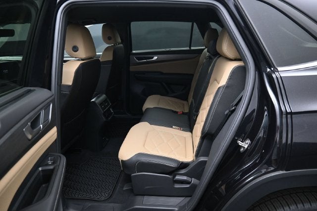 2026 Volkswagen Atlas Cross Sport SE w/Technology