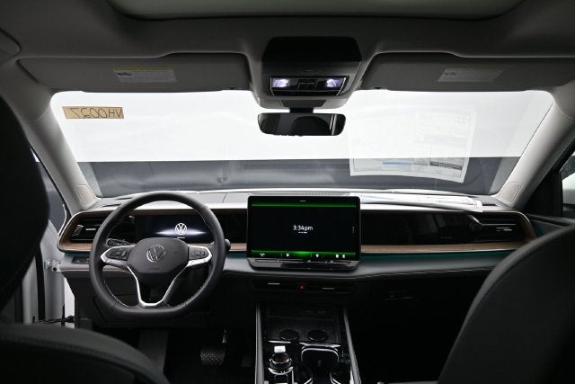 2027 Volkswagen Atlas SE w/Technology
