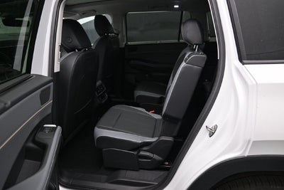 2027 Volkswagen Atlas SE w/Technology