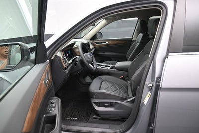 2026 Volkswagen Atlas 2.0T SE