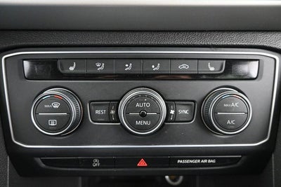 2021 Volkswagen Atlas 3.6L V6 SE w/Technology R-Line
