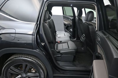 2021 Volkswagen Atlas 3.6L V6 SE w/Technology R-Line