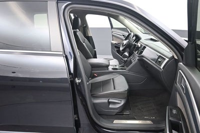 2021 Volkswagen Atlas 3.6L V6 SE w/Technology R-Line