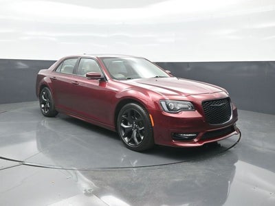 2023 Chrysler 300 Touring L