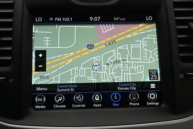 2023 Chrysler 300 Touring L