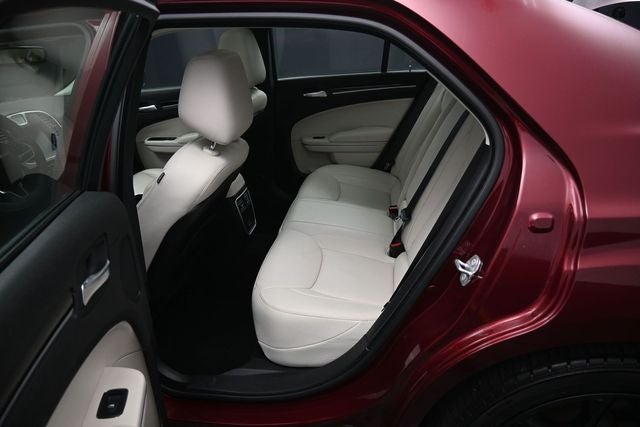 2023 Chrysler 300 Touring L