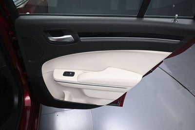 2023 Chrysler 300 Touring L