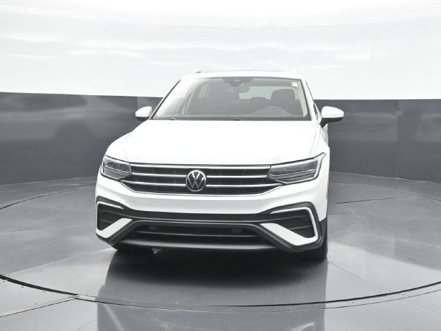 Used 2022 Volkswagen Tiguan SE with VIN 3VV2B7AX1NM162670 for sale in Kansas City