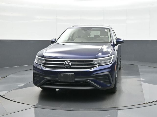 Used 2023 Volkswagen Tiguan SE with VIN 3VV2B7AXXPM091987 for sale in Kansas City