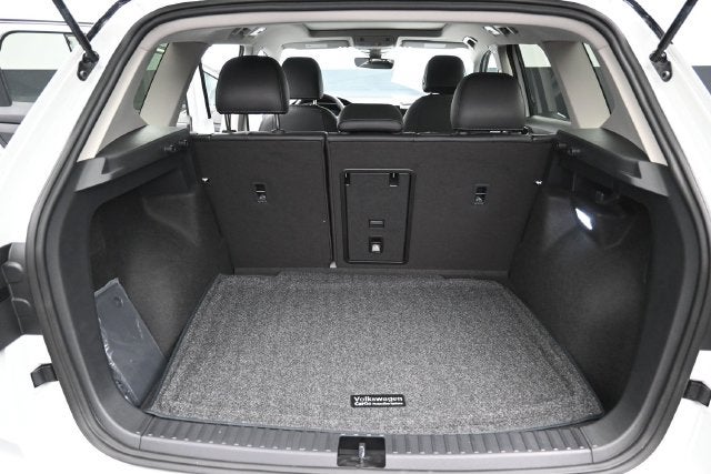 2027 Volkswagen Taos 1.5T SE Black