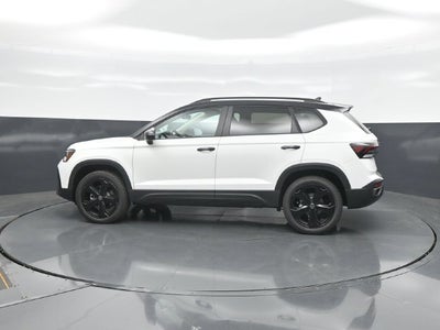 2027 Volkswagen Taos 1.5T SE Black
