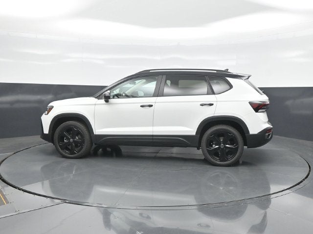 2027 Volkswagen Taos 1.5T SE Black