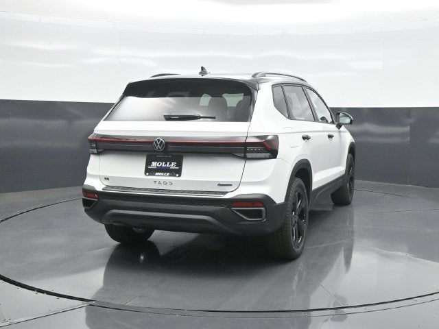 2027 Volkswagen Taos 1.5T SE Black