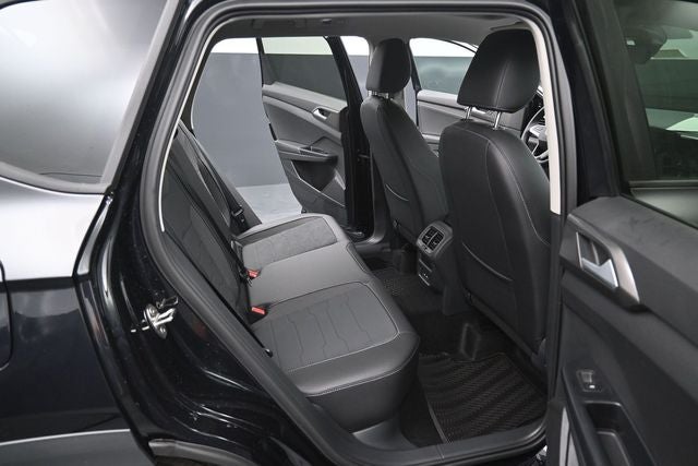 2027 Volkswagen Taos 1.5T SE Black