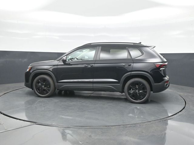 2027 Volkswagen Taos 1.5T SE Black