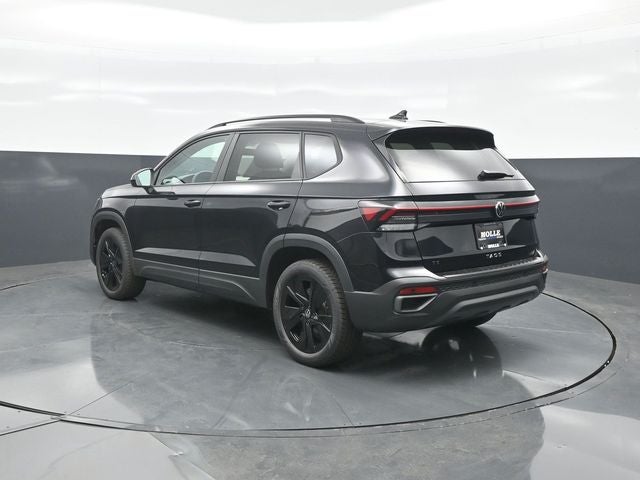 2027 Volkswagen Taos 1.5T SE Black