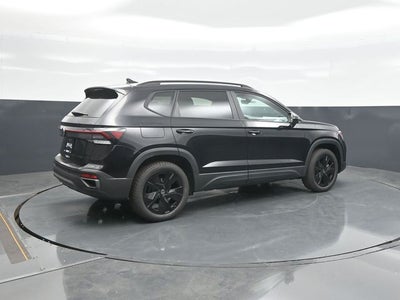 2027 Volkswagen Taos 1.5T SE Black
