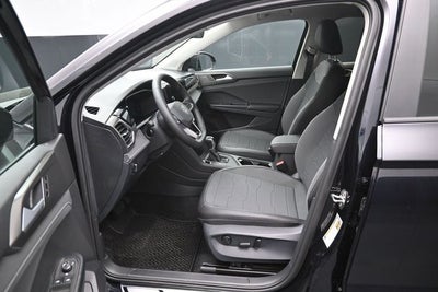 2027 Volkswagen Taos 1.5T SE Black