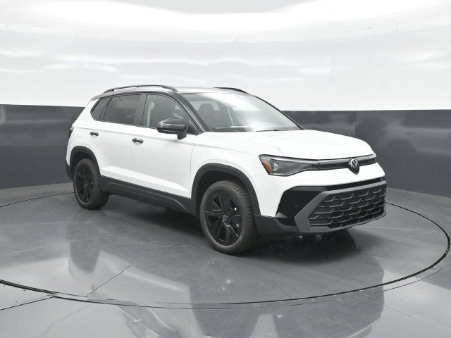 2027 Volkswagen Taos 1.5T SE Black