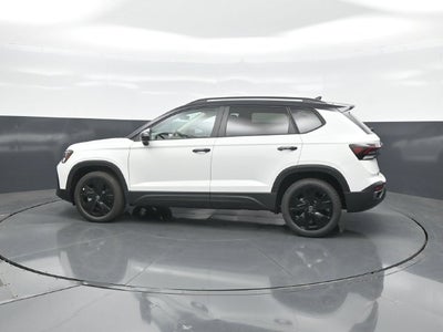 2027 Volkswagen Taos 1.5T SE Black
