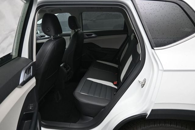 2026 Volkswagen Taos 1.5T SEL