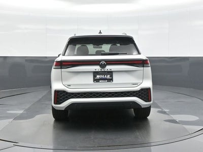 2026 Volkswagen Tiguan 2.0T SE R-Line Black