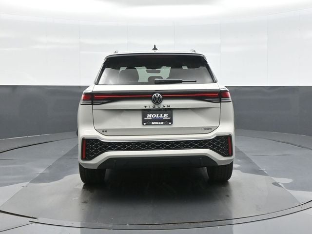 2026 Volkswagen Tiguan 2.0T SE R-Line Black