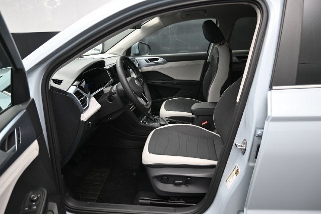 2027 Volkswagen Taos 1.5T SE