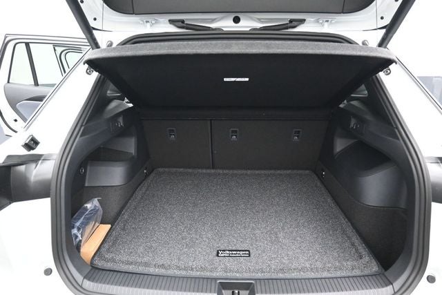 2026 Volkswagen Tiguan 2.0T SEL R-Line Turbo