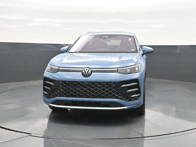 Used 2026 Volkswagen Tiguan SEL R-LINE TURBO with VIN 3VVUW7RMXTM156662 for sale in Kansas City