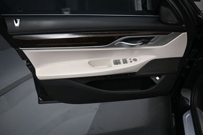 2022 BMW 7 Series 750i xDrive