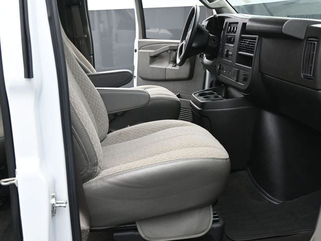 2024 Chevrolet Express 3500 LT Passenger