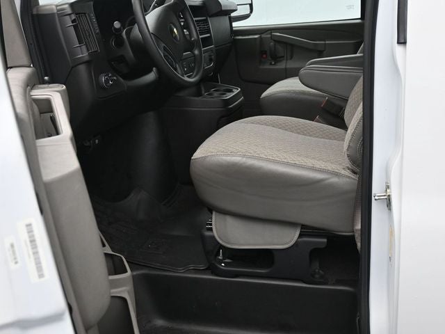2024 Chevrolet Express 3500 LT Passenger