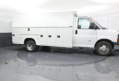 2022 Chevrolet Express 3500 Work Van Cutaway