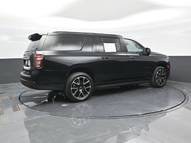 2023 Chevrolet Suburban RST